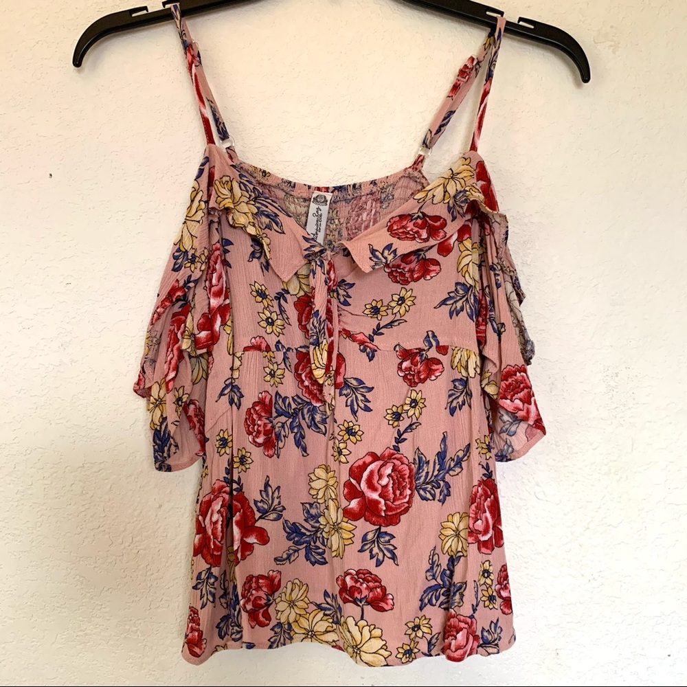 American Rag Off the Shoulder Roses Top - Picture 2 of 5